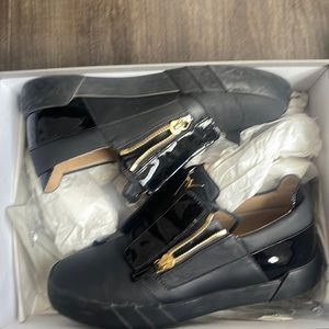 Black giuseppe zanotti